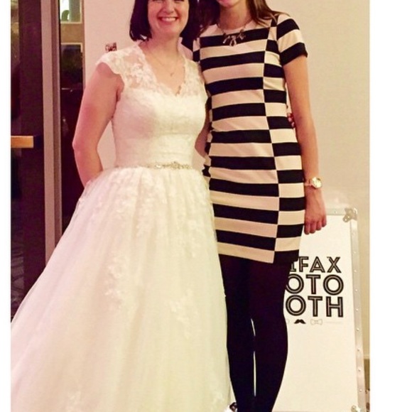 Fitted Club Monaco Dress - Picture 2 of 2